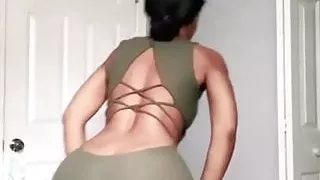 Thick TikTok milfs