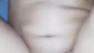 olgun kariyi bacak omza sikiyor