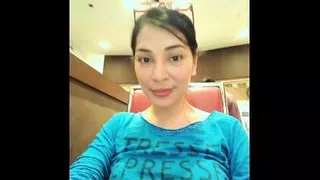 Bored and Horny working Pinay MILF beauty