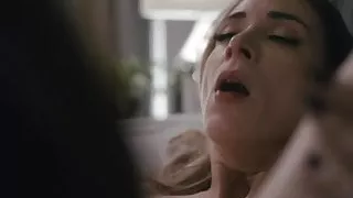 asian lesbian seduces girlfriend  before getting pussy licked