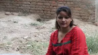 Desi Indian girl bathing in pool, village girl taking bath