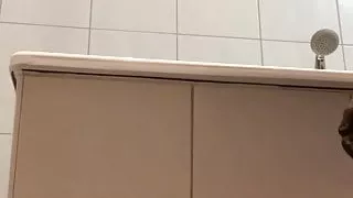 Wanking with black Hands