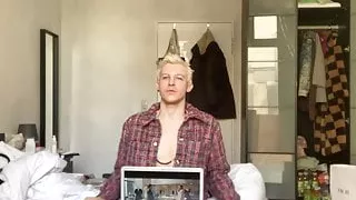 Sissy Is Always Hungry For Raw Cock