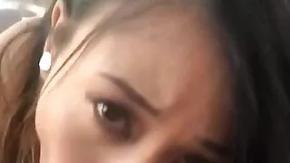 Dark hair hottie gives great head