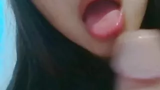 I swallow the nerd’s bic cock cum, tasted good