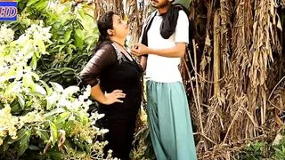 Sadaf Chaudhary – hot and sexy video from Pakistan