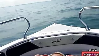 Deutsches Milf Boot Fickt Auf Dem Meer