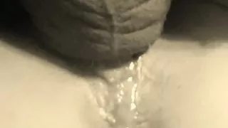 Creampie deep inside Malay pussy