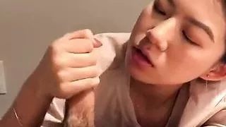 Awek cina sedap dapat hisap batang