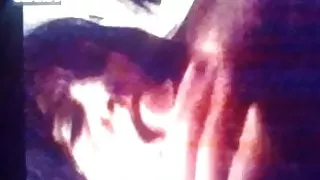 Kary puta me chupa la pija cansada, casi obligada lo hace.