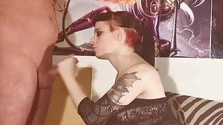 Huge facial for a tattooed pregnant teen slut