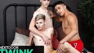 Latino Tyler bittet seinen Stiefbruder zu einem Dreier