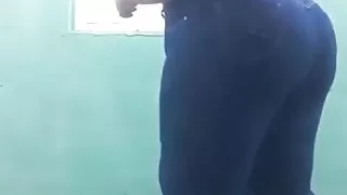 brazil big butt girl bbw in skintight jeans and high heels