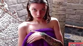 Ein Naiver Touristisches Madchen Wurde Ausgetrickst, Gefickt