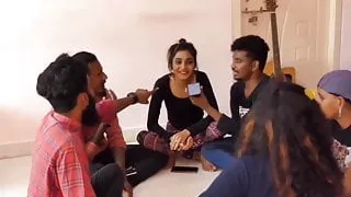 Hot girls and boys – truth or dare