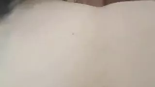 Evli cift aldiklari tek erkege am got veriyor