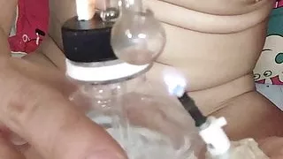 Vietnamesischer Raucher und Schwanz-Terrier allein