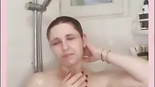 sous la douche famille nombreuses