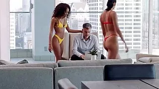 Alexis Tae and Scarlit Scandal in 3way fuckfest