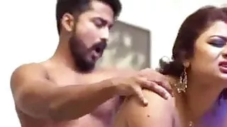 bhabhi ne apni chut marwai debar se