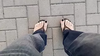 feet