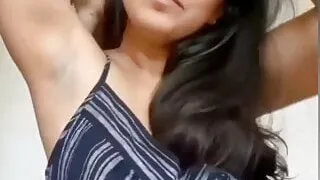 Seducing with her own armpits