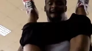 Afrikanischer Sex, Auto, Ebenholz, Fitness Studio, Küssen, Wald