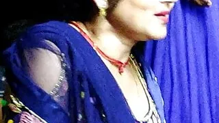 Chubby Ladies dancer makes dirty sign.