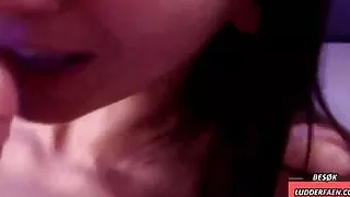 Etter Dyp Blowjob Kvalt Han Meg Med En Stor Cumbelastning