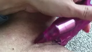 Lunchtime play close up