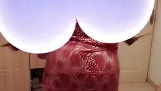 Une grosse milf salope