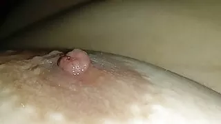 Mehr Nippelspiel und Sperma