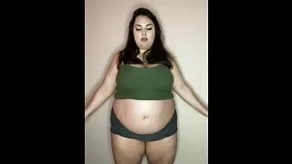 BBW Thicccollegegirl workout fail (plus burp)