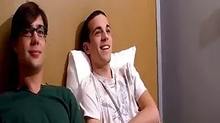 Schwule tun ihr Bestes, um zu sperma