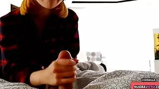 Siskopuoli Herasi Minut Blowjobin Kanssa, Niin Mina Vitun Ha