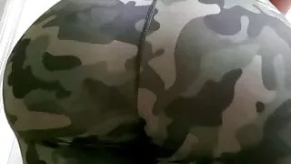 Big Booty Pawg Zostaje Fucked Wearing Leggings