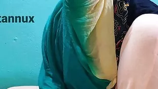 School teacher and student have sex in classroom