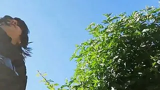 Sissy Alyce wandert auf dem Lande