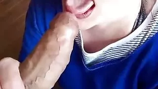 Geile Frau verlangt Schwanz Sperma im Mund