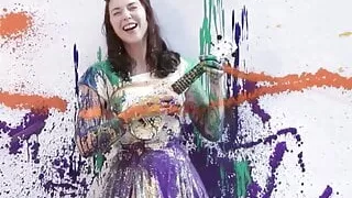 Lisa Hannigan Gets Splashed, Stained & Covered In Paint