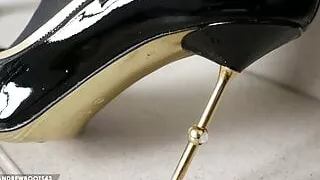 Valerias GIANMARCO &ndash; pantyhose and heels