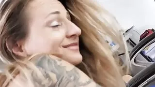 Geile Stepmom fickt ihren Stiefsohn