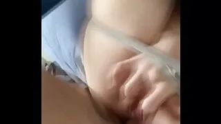 Sehr enge Muschi von MetFuck Com bekommen Creampie