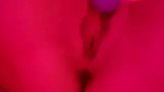 Pinki bitch masturbation