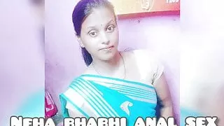 Neha Bhabhi versucht Analsex mit ihrem Freund