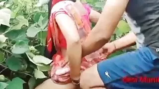 Bhabhi KO khet me choda