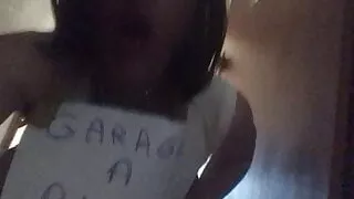 Lea Se Casse Le Cul Sur Son Palier