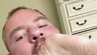 Choked by smelly feet