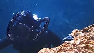 Breathplay Underwater-Running Out Of Air Scuba Diving
