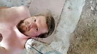 Ein Freund von mir wird mit Sperma vollgespritzt